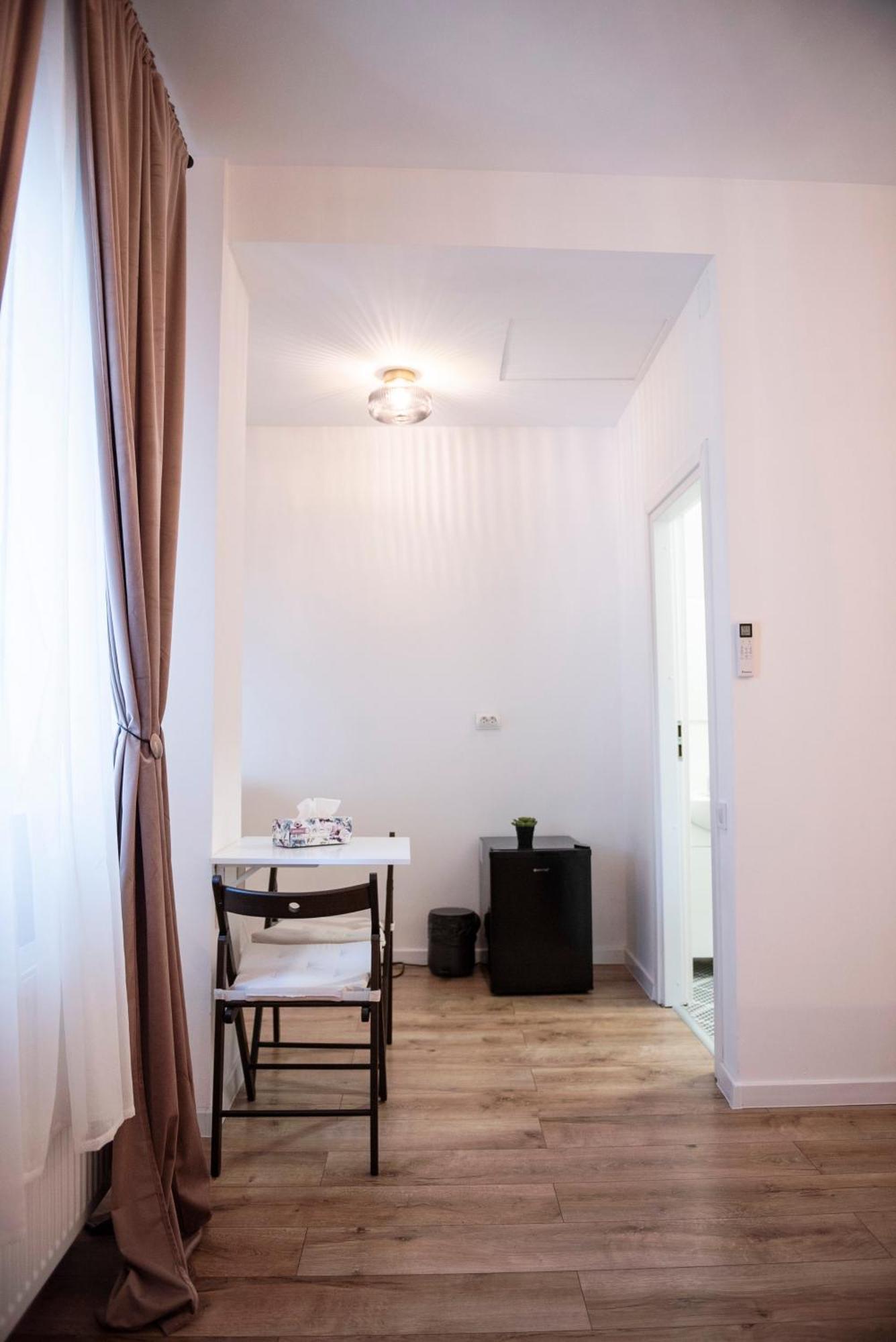 Lazynest Residence Bucharest Room photo
