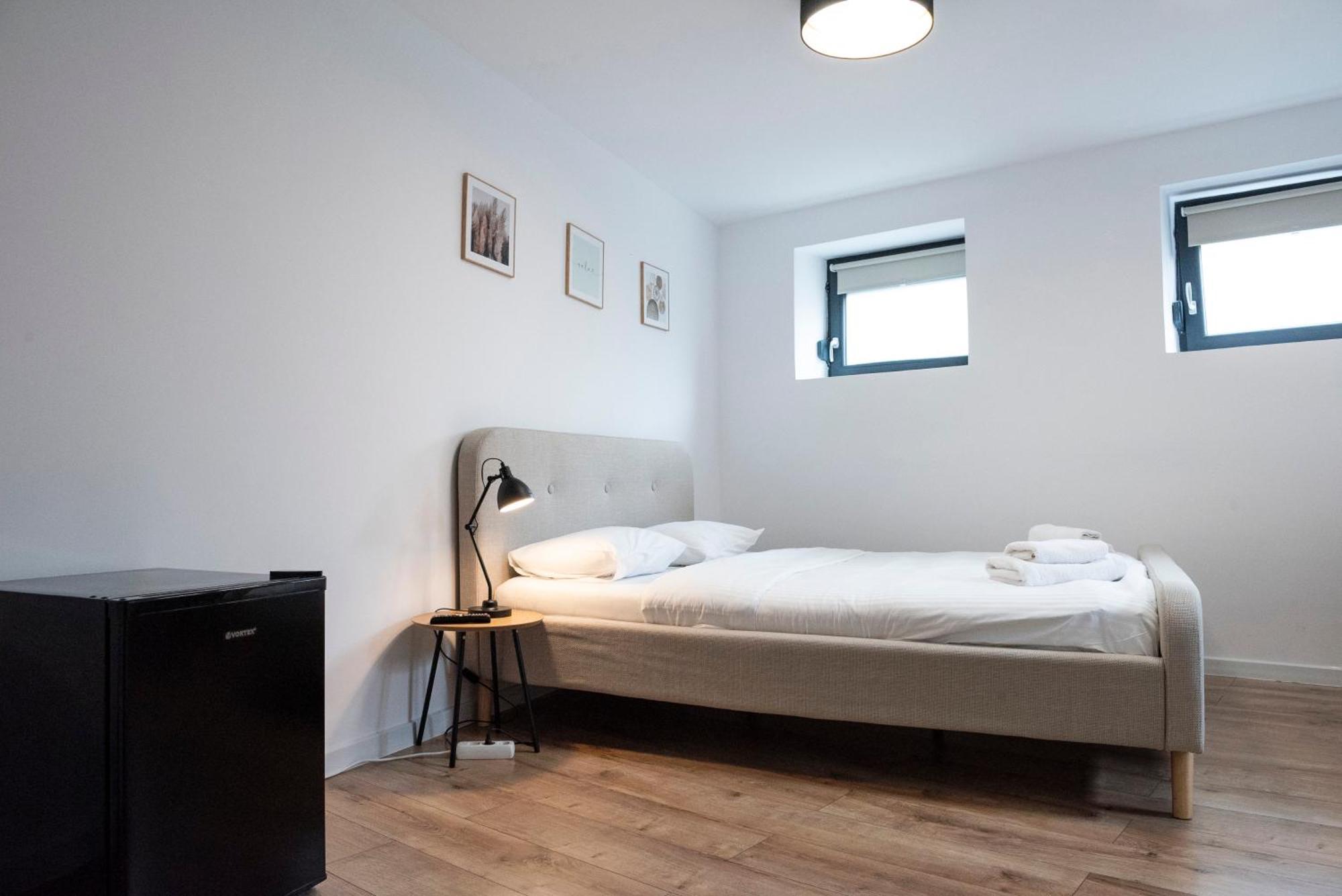 Lazynest Residence Bucharest Room photo