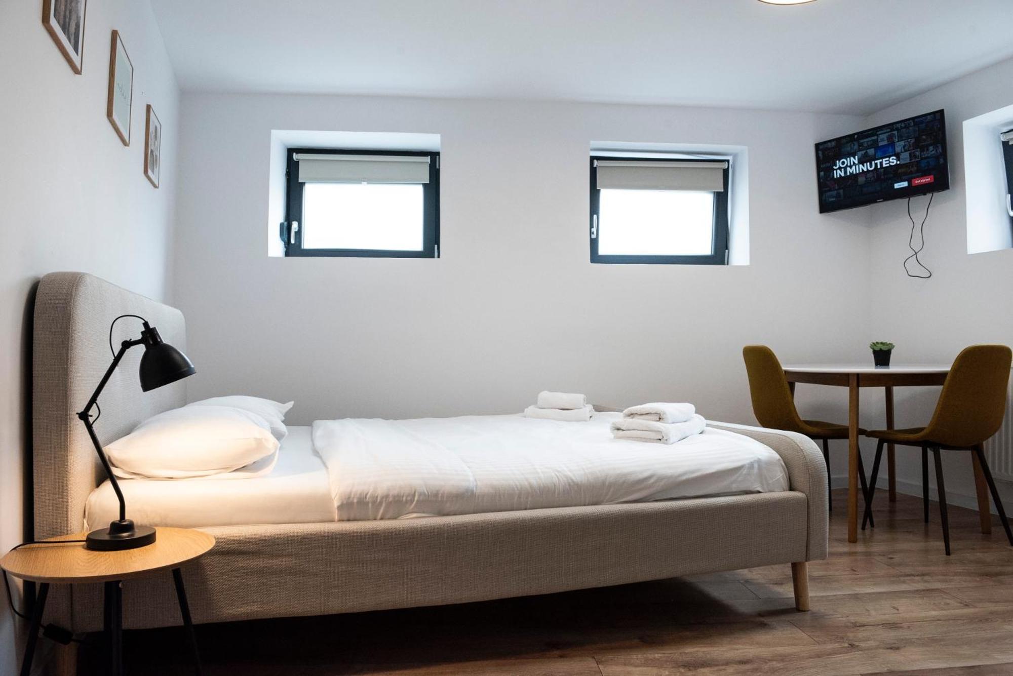 Lazynest Residence Bucharest Room photo