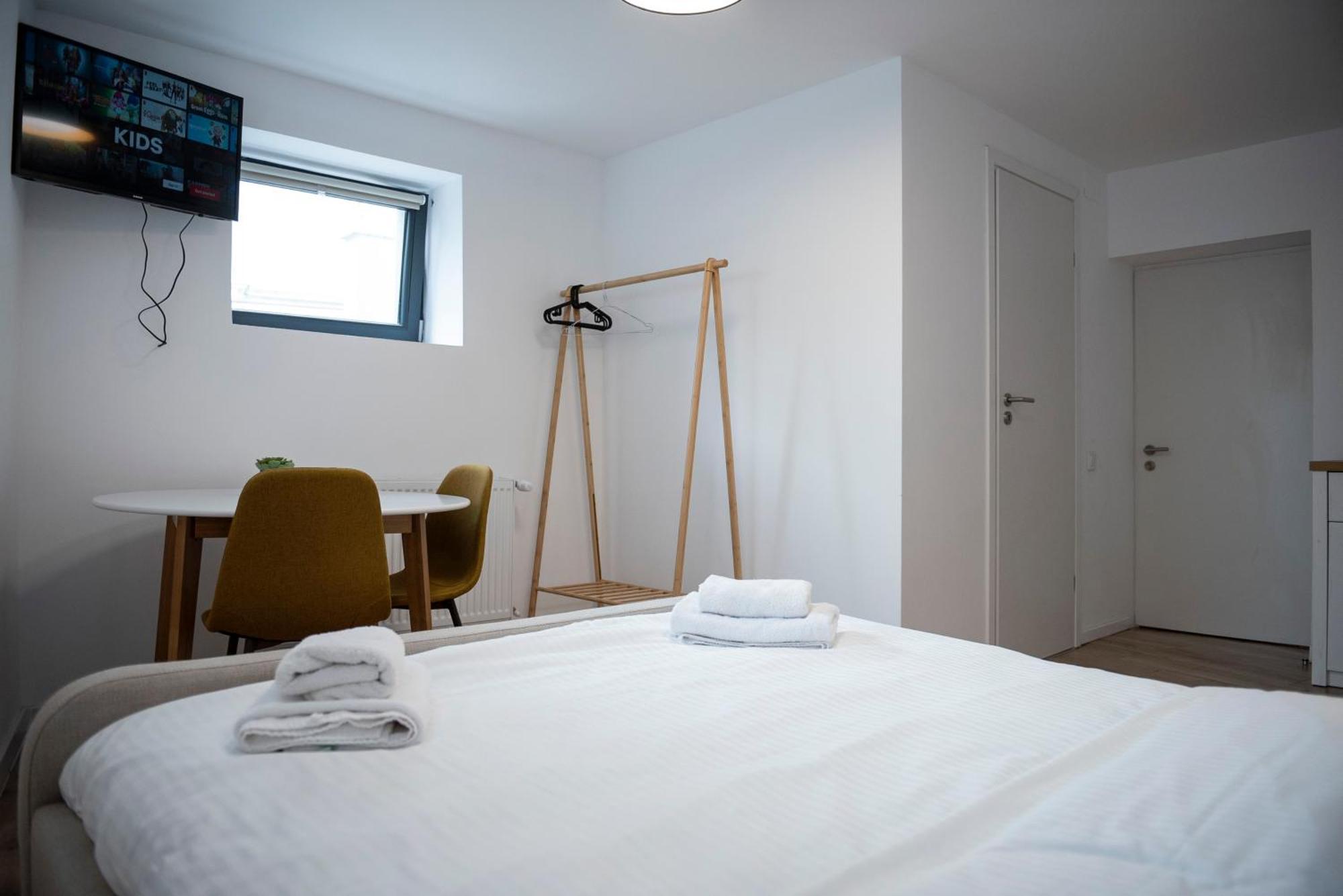 Lazynest Residence Bucharest Room photo